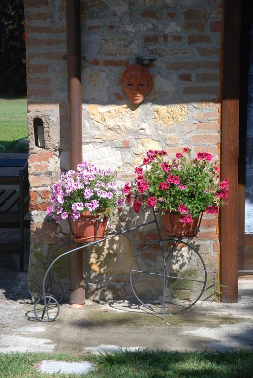 Agriturismo Antica Riserva กัสติลโยเน เดล ลาโก ภายนอก รูปภาพ
