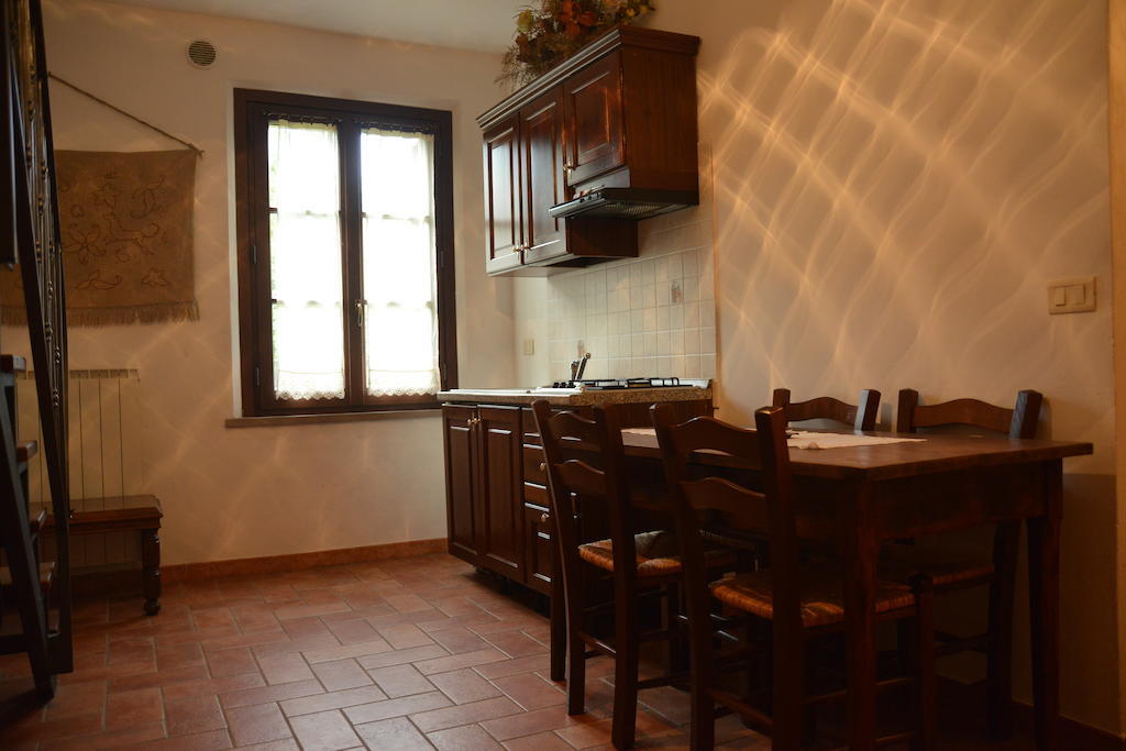 Agriturismo Antica Riserva กัสติลโยเน เดล ลาโก ห้อง รูปภาพ